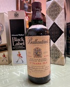 バランタイン 17年 750ml　（お酒）の商品画像 - 査定依頼日：2022年4月4日 - 最高査定価格：2,500円