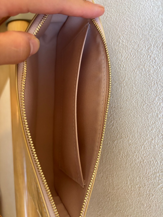 ヴェルニ　ポシェット　アクセソワール（ブランドバッグ）の商品画像 - 査定依頼日：2026年9月14日 - 最高査定価格：100,000円