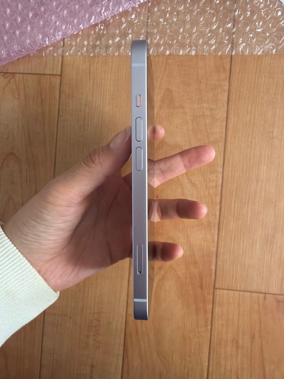 iPhone14（スマホ）の商品画像 - 査定依頼日：2026年4月17日 - 最高査定価格：65,000円