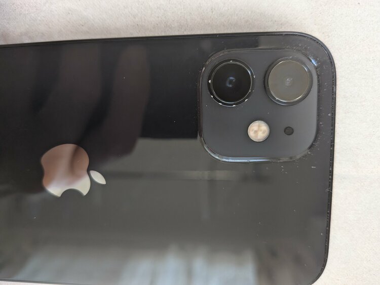 iPhone iPhone 12 64GB SIMフリー（スマホ）の商品画像 - 査定依頼日：2026年7月16日 - 最高査定価格：16,000円