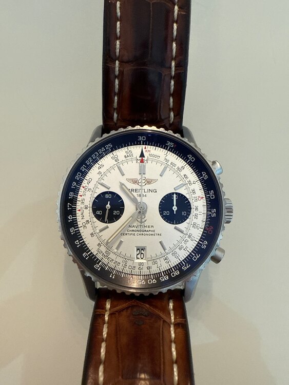 ブライトリング ナビタイマー A233G05kb（高級時計）の商品画像 - 査定依頼日：2025年3月17日 - 最高査定価格：480,000円