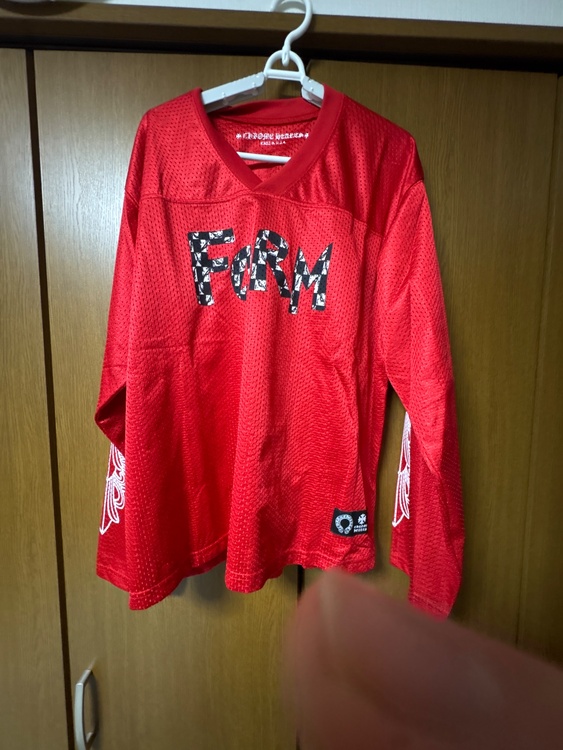 クロムハーツメッシュロングtシャツ赤（古着・ファッション）の商品画像 - 査定依頼日：2026年3月17日 - 最高査定価格：8,000円