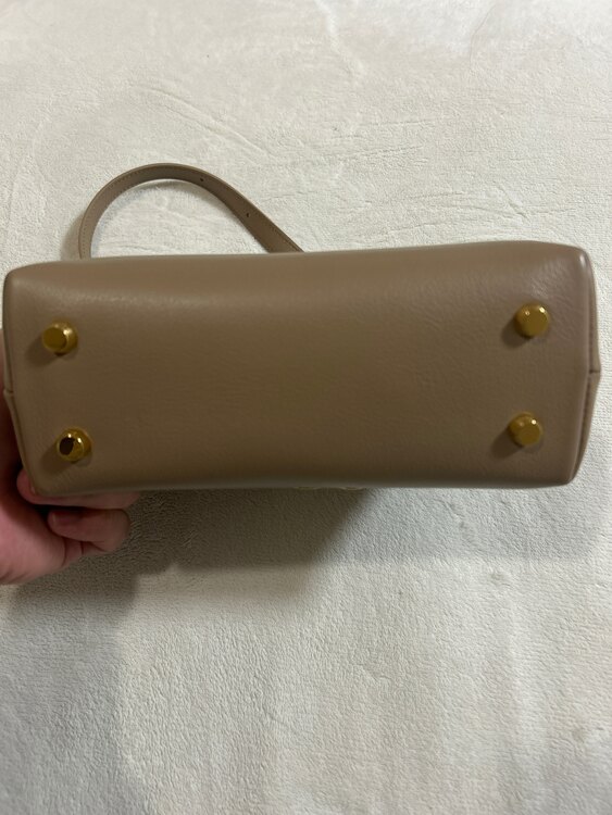 セリーヌ  （ブランドバッグ）の商品画像 - 査定依頼日：2025年4月23日 - 最高査定価格：180,000円