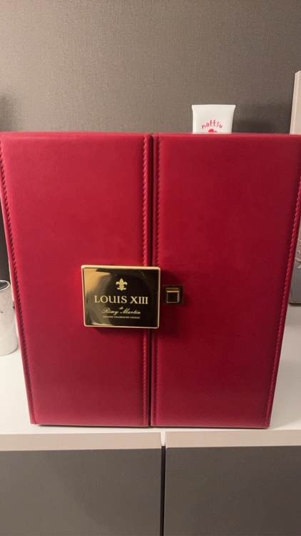 ブランデー レミーマルタン （お酒）の商品画像 - 査定依頼日：2026年1月7日 - 最高査定価格：200,000円