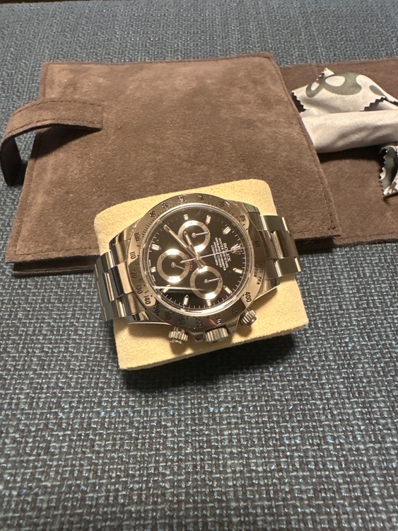 ロレックス デイトナ 116520ブラック文字ばを（高級時計）の商品画像 - 査定依頼日：2025年10月7日 - 最高査定価格：3,350,000円