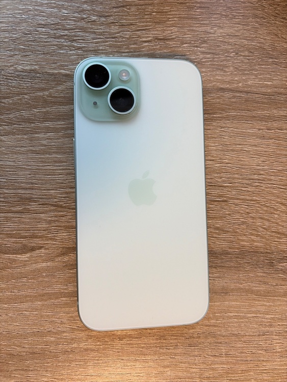iPhone iPhone 15 256GB SIMフリー（スマホ）の商品画像 - 査定依頼日：2026年9月4日 - 最高査定価格：68,000円