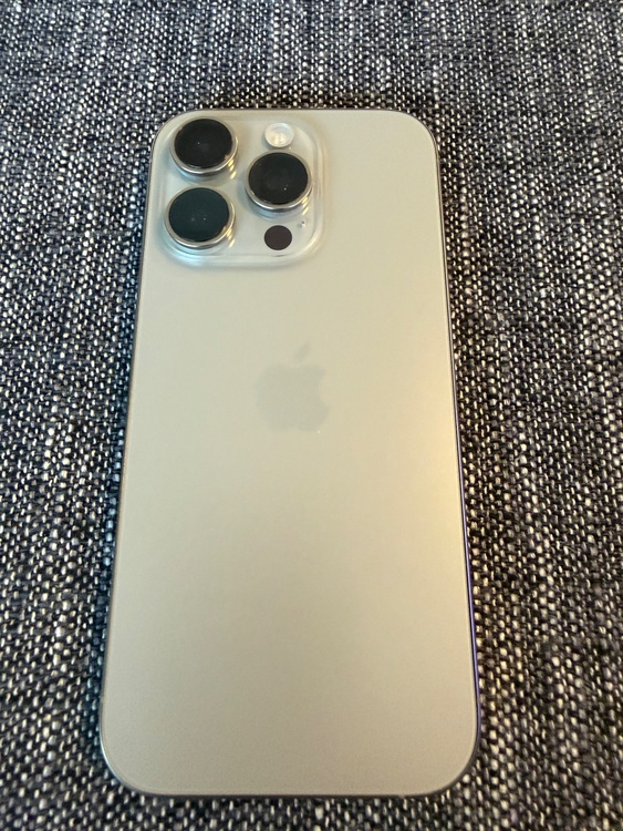 iPhone iPhone 16 Pro 128GB SIMフリー（スマホ）の商品画像 - 査定依頼日：2026年9月23日 - 最高査定価格：114,500円