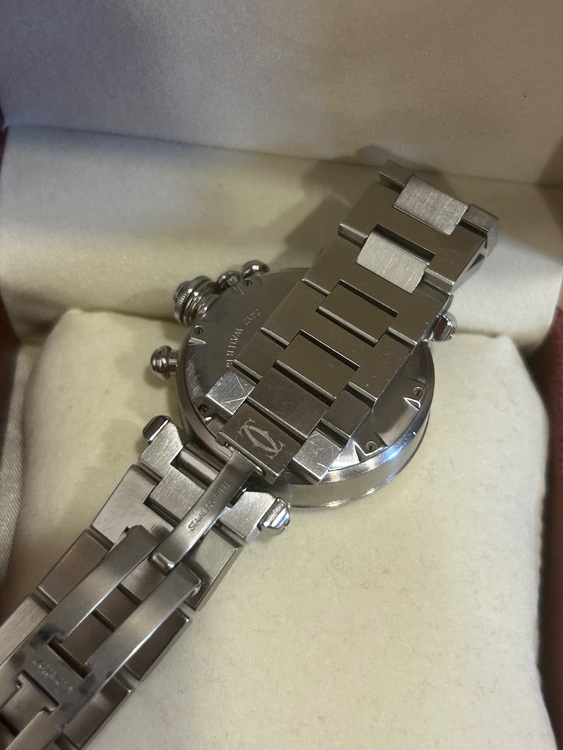 カルティエ パシャ クロノグラフ　ホワイト　じどう（高級時計）の商品画像 - 査定依頼日：2025年9月24日 - 最高査定価格：300,000円