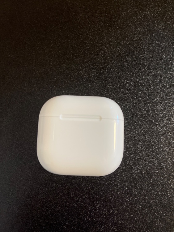 AirPods4（オーディオ・スピーカー）の商品画像 - 査定依頼日：2026年7月7日 - 最高査定価格：6,000円