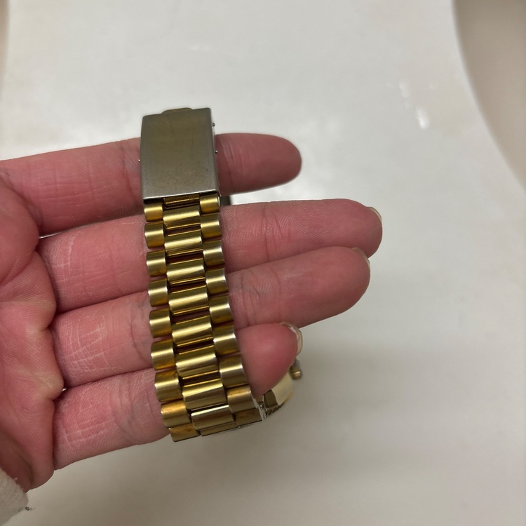 ロレックス デイデイト （高級時計）の商品画像 - 査定依頼日：2025年10月17日 - 最高査定価格：2,580,000円