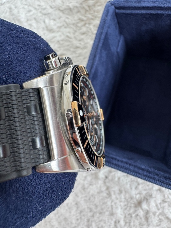 ブライトリング クロノマット （高級時計）の商品画像 - 査定依頼日：2025年8月12日 - 最高査定価格：1,000,000円