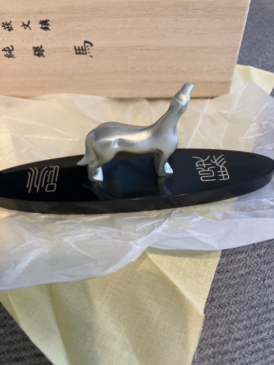  竹中銅器 高岡銅器 銅製文鎮 中川衛作 象嵌文鎮 午 34-07（美術品・骨董品）の商品画像 - 査定依頼日：2026年2月24日 - 最高査定価格：100,000円