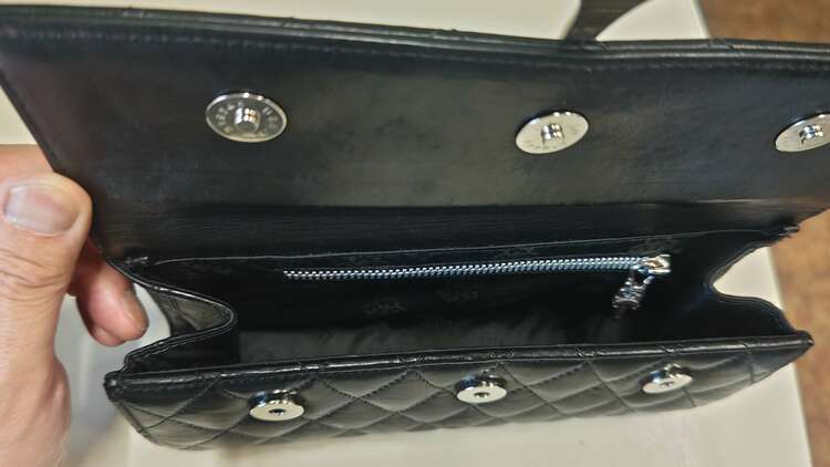 クロムハーツ（ブランドバッグ）の商品画像 - 査定依頼日：2025年5月14日 - 最高査定価格：210,000円