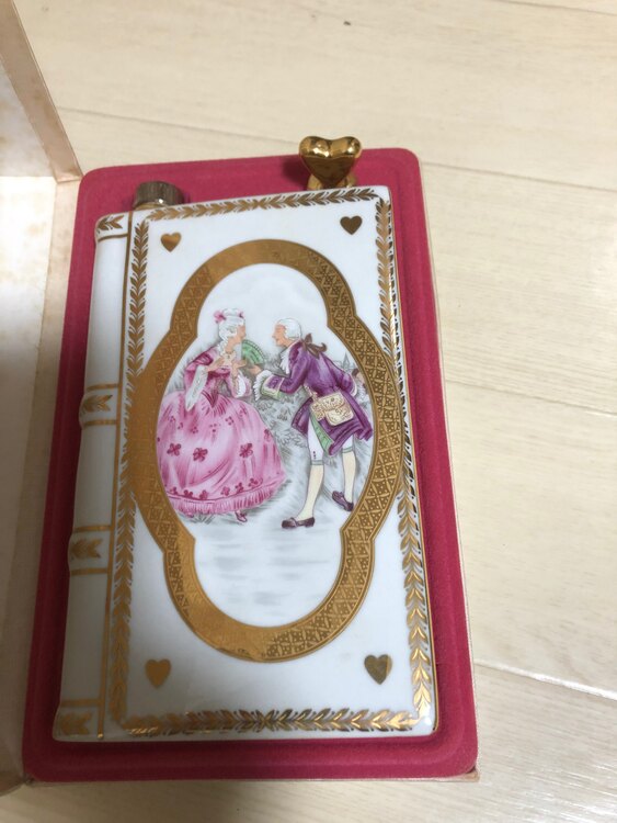 ブランデー カミュ （お酒）の商品画像 - 査定依頼日：2025年3月21日 - 最高査定価格：3,500円