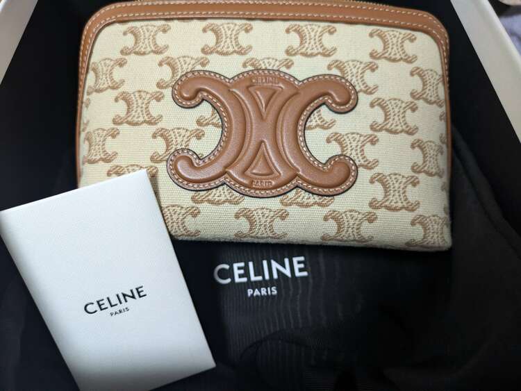 セリーヌ  （ブランドバッグ）の商品画像 - 査定依頼日：2025年2月26日 - 最高査定価格：68,000円