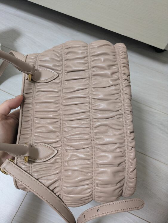 プラダ  （ブランドバッグ）の商品画像 - 査定依頼日：2025年6月13日 - 最高査定価格：120,000円