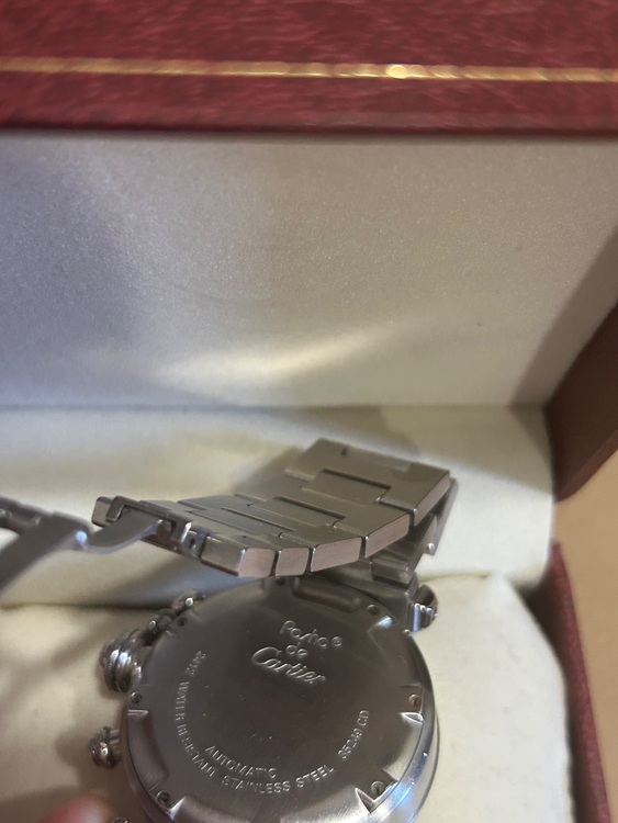 カルティエ パシャ クロノグラフ　ホワイト　じどう（高級時計）の商品画像 - 査定依頼日：2025年9月24日 - 最高査定価格：300,000円