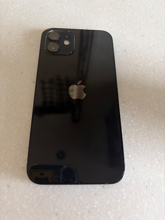 iPhone iPhone 12 128GB SIMフリー（スマホ）の商品画像 - 査定依頼日：2026年7月27日 - 最高査定価格：22,500円