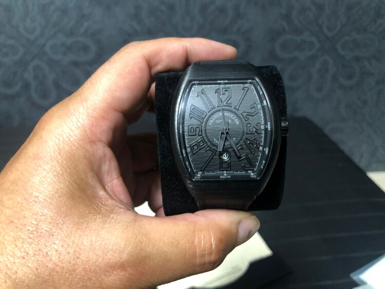 フランクミュラー（高級時計）の商品画像 - 査定依頼日：2025年5月16日 - 最高査定価格：480,000円