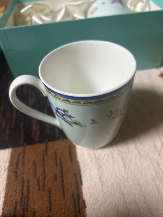 ティファニーマグカップ（美術品・骨董品）の商品画像 - 査定依頼日：2026年2月18日 - 最高査定価格：100,000円