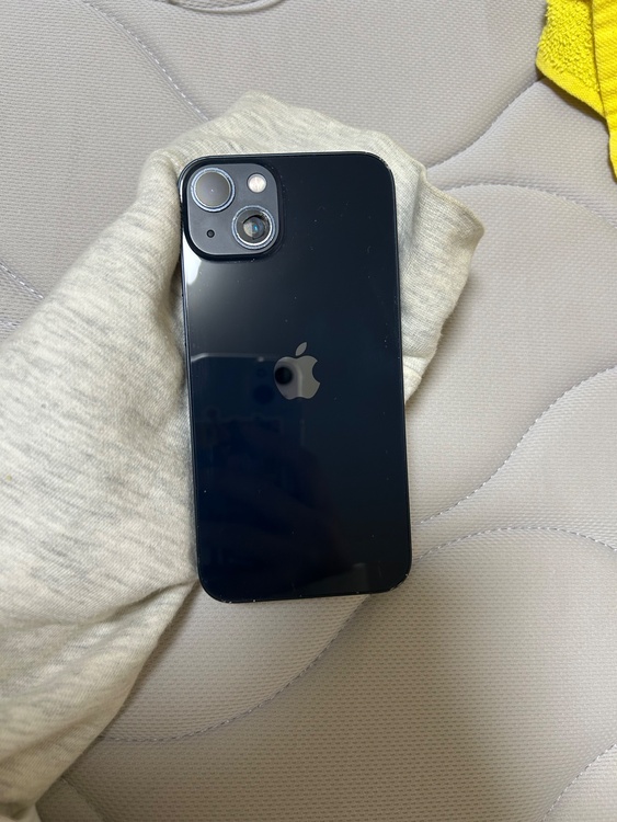 iPhone 13 128GB SIMフリー（スマホ）の商品画像 - 査定依頼日：2026年1月16日 - 最高査定価格：33,000円