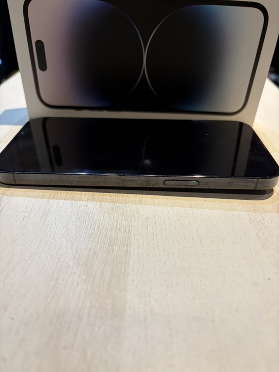 iPhone 14 Pro Max 256GB au（スマホ）の商品画像 - 査定依頼日：2026年4月11日 - 最高査定価格：67,000円