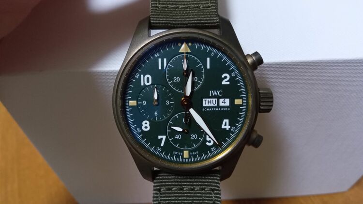 IWC パイロットウォッチ IW38790（高級時計）の商品画像 - 査定依頼日：2025年12月4日 - 最高査定価格：620,000円