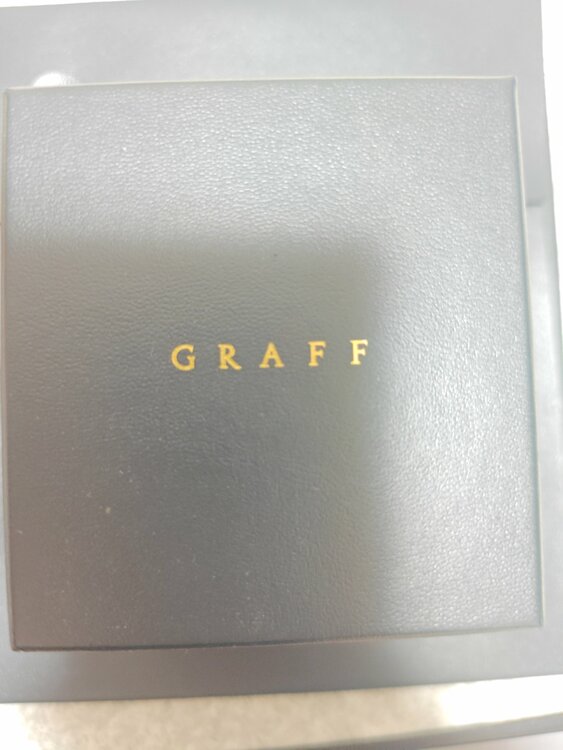 GRAFF（宝石）の商品画像 - 査定依頼日：2026年4月19日 - 最高査定価格：100,000円