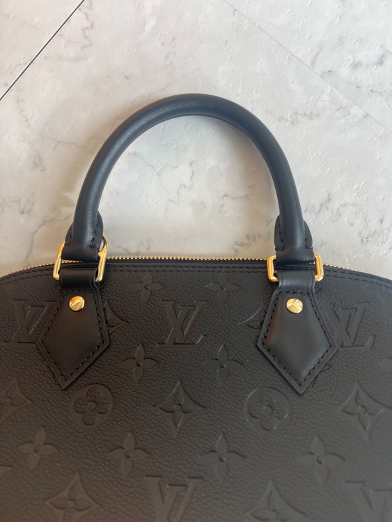 M26489 アルマＰM（ブランドバッグ）の商品画像 - 査定依頼日：2025年12月20日 - 最高査定価格：300,000円