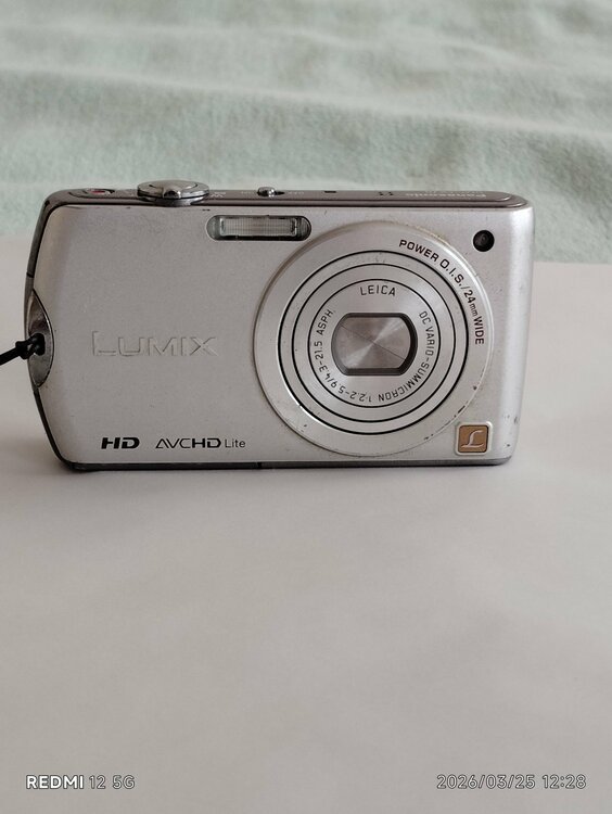 LUＭIXシルバー（カメラ）の商品画像 - 査定依頼日：2026年3月27日 - 最高査定価格：4,000円