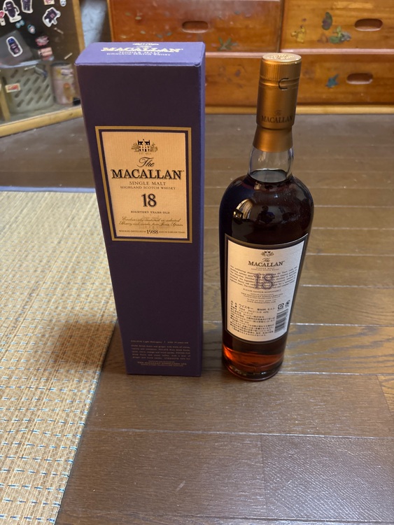 ザマッカラン18年（お酒）の商品画像 - 査定依頼日：2025年8月24日 - 最高査定価格：151,000円