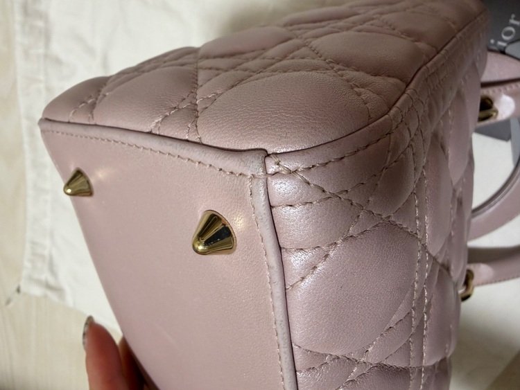 レディディオール（ブランドバッグ）の商品画像 - 査定依頼日：2025年12月2日 - 最高査定価格：200,000円