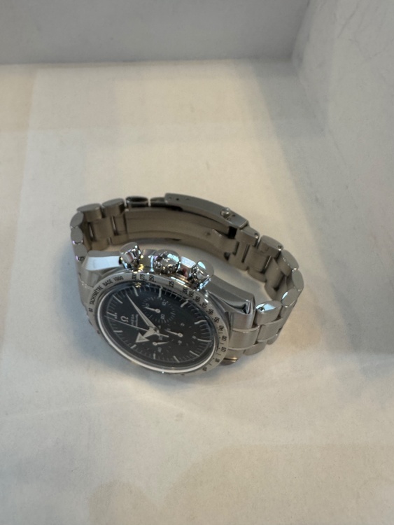 スピードマスター ファーストレプリカ （高級時計）の商品画像 - 査定依頼日：2026年3月2日 - 最高査定価格：700,000円