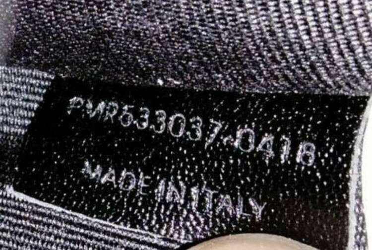 イブサンローラン  （ブランドバッグ）の商品画像 - 査定依頼日：2025年2月15日 - 最高査定価格：180,000円