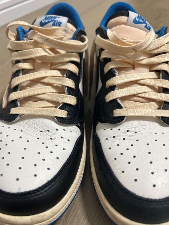 Travis Scott Fragment Nike Air Jordan 1（古着・ファッション）の商品画像 - 査定依頼日：2026年6月16日 - 最高査定価格：100,000円