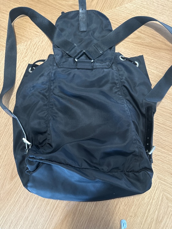 B4650F（古着・ファッション）の商品画像 - 査定依頼日：2025年7月21日 - 最高査定価格：14,000円