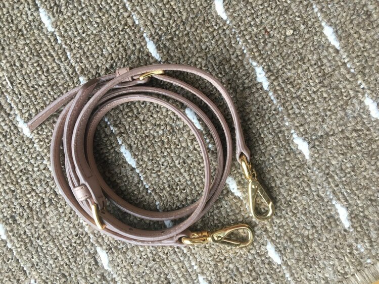 ミュウミュウ  （ブランドバッグ）の商品画像 - 査定依頼日：2025年4月28日 - 最高査定価格：52,000円