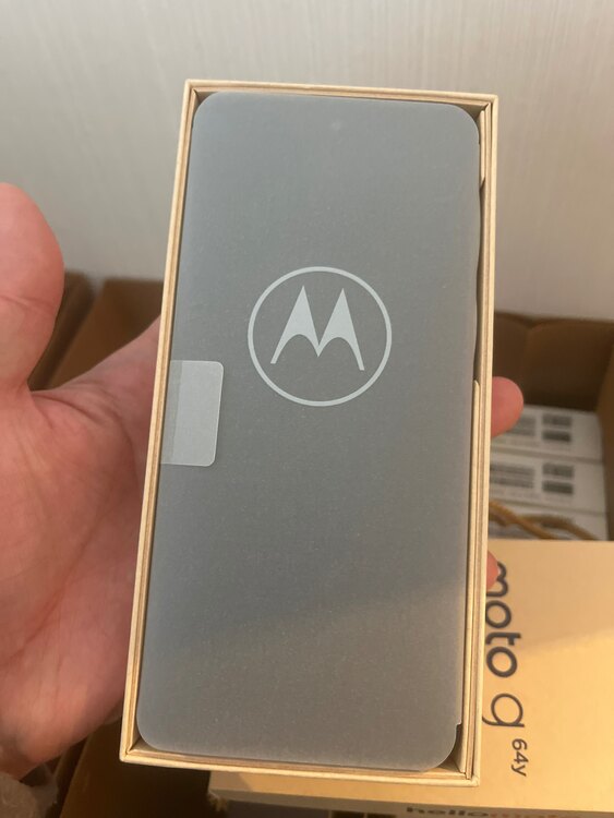 moto g64y ymobile、Nubia s 64g（スマホ）の商品画像 - 査定依頼日：2025年3月31日 - 最高査定価格：5,000円