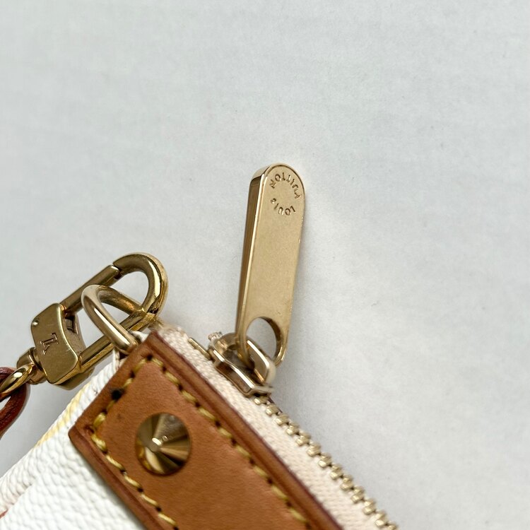 ルイヴィトン マルチカラー （ブランドバッグ）の商品画像 - 査定依頼日：2025年1月13日 - 最高査定価格：60,000円