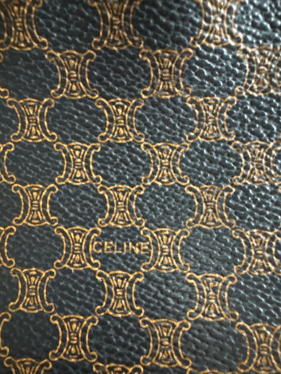 セリーヌ  （ブランドバッグ）の商品画像 - 査定依頼日：2025年12月30日 - 最高査定価格：20,000円