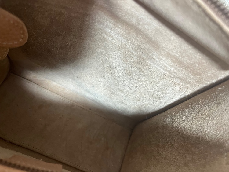 セリーヌ  （ブランドバッグ）の商品画像 - 査定依頼日：2025年12月11日 - 最高査定価格：180,000円