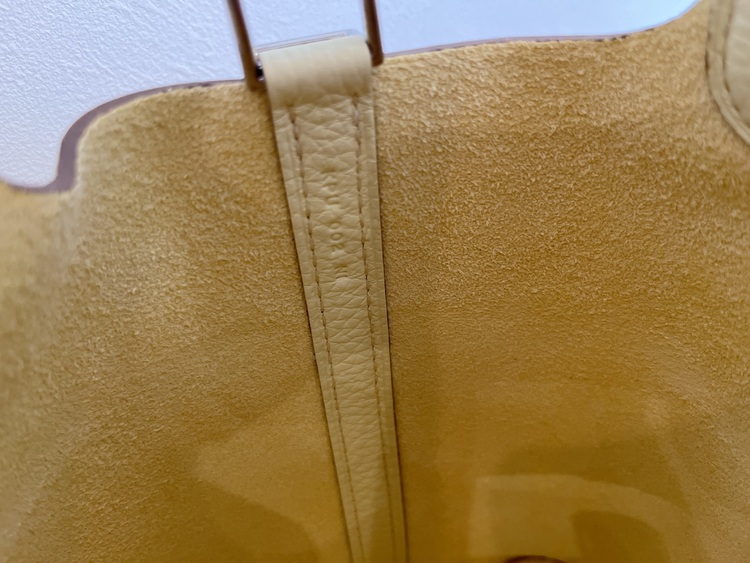 ピコタン pmサイズ 2025年刻印（ブランドバッグ）の商品画像 - 査定依頼日：2025年10月19日 - 最高査定価格：517,000円