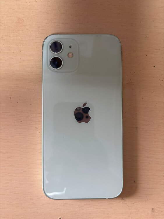 iPhone 12 128GB SIMフリー（スマホ）の商品画像 - 査定依頼日：2025年3月16日 - 最高査定価格：24,000円