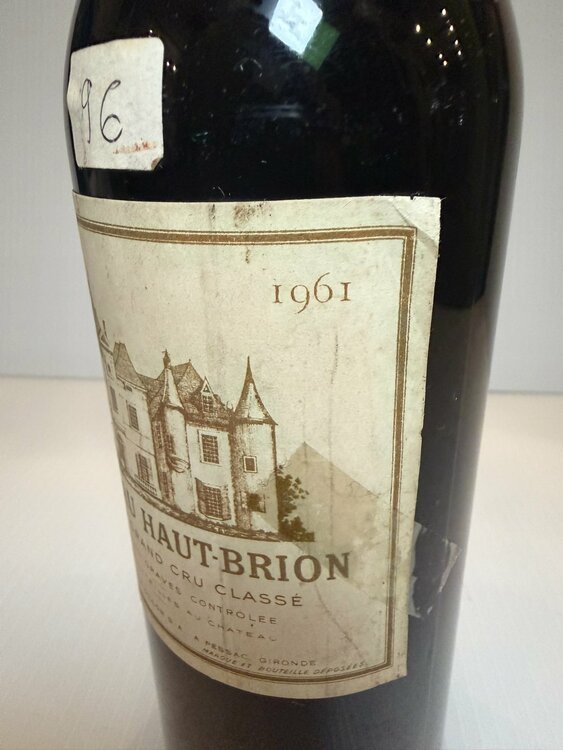 シャトー・オー・ブリオン Chateau Haut-Brion 1961（お酒）の商品画像 - 査定依頼日：2026年7月1日 - 最高査定価格：78,000円