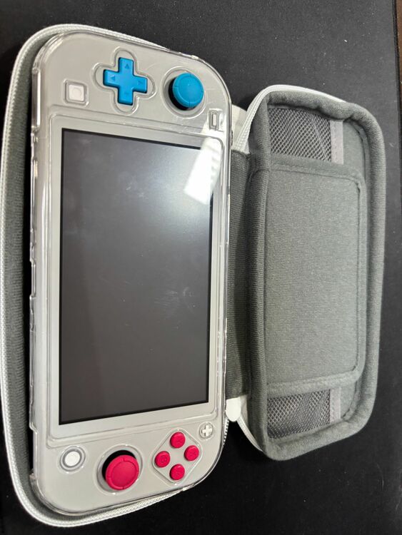 Nintendo Switch Lite ザシアン・ザマゼンタ（ゲーム機本体・ゲームソフト）の商品画像 - 査定依頼日：2025年8月22日 - 最高査定価格：14,000円