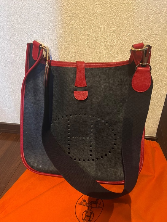 エブリンIGM（ブランドバッグ）の商品画像 - 査定依頼日：2026年1月27日 - 最高査定価格：200,000円