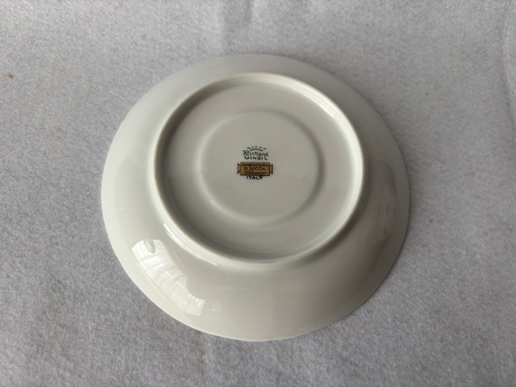 リチャードジノリ　ティーカップ＆ソーサー　イタリアンフルーツ（美術品・骨董品）の商品画像 - 査定依頼日：2026年6月11日 - 最高査定価格：10,000円