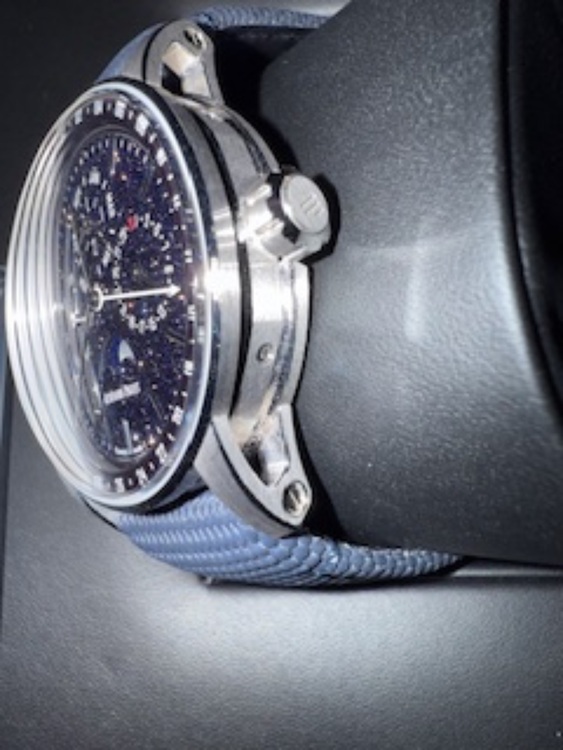 CODE,永久カレンダーアベンチュリン（高級時計）の商品画像 - 査定依頼日：2025年8月30日 - 最高査定価格：7,300,000円