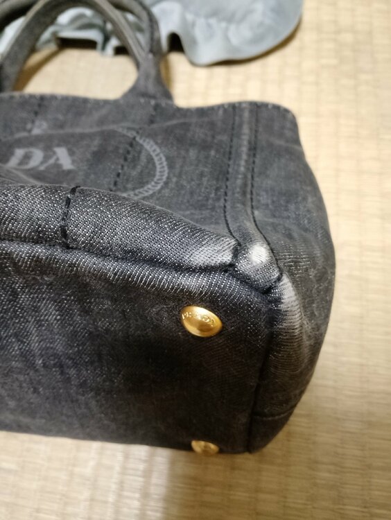 プラダ  （ブランドバッグ）の商品画像 - 査定依頼日：2025年12月25日 - 最高査定価格：15,000円