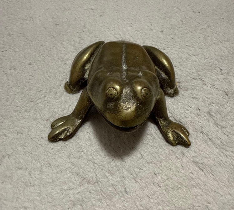 ブロンズカエル型 お香立て（美術品・骨董品）の商品画像 - 査定依頼日：2026年1月22日 - 最高査定価格：100,000円